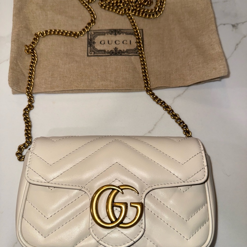 Gucci Cream Leather Crossbody Bag with Gold Chain